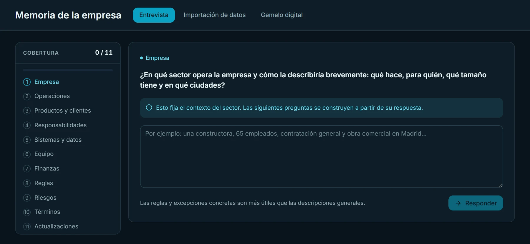 Pantalla de entrevista de Atrium AI: a la izquierda un mapa de cobertura de 11 áreas, a la derecha una pregunta sobre el sector de la empresa con su campo de respuesta.
